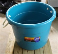 Plastic storage bucket