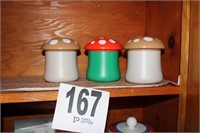 (3) Plastic Mushroom Containers