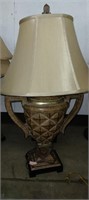 Pr urn decorated lamps