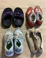 Lot of shoes w/ Nike throwing shoes
