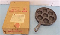 VINTAGE NEW IN BOX GRISWOLD NO. 32 DANISH CAKE PAN