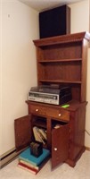 WOODEN CABINET W/JC PENNEY RECORD PLAYER....