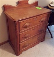 VINTAGE WALNUT 3 DRAWER CHEST OF DRAWERS WITH....