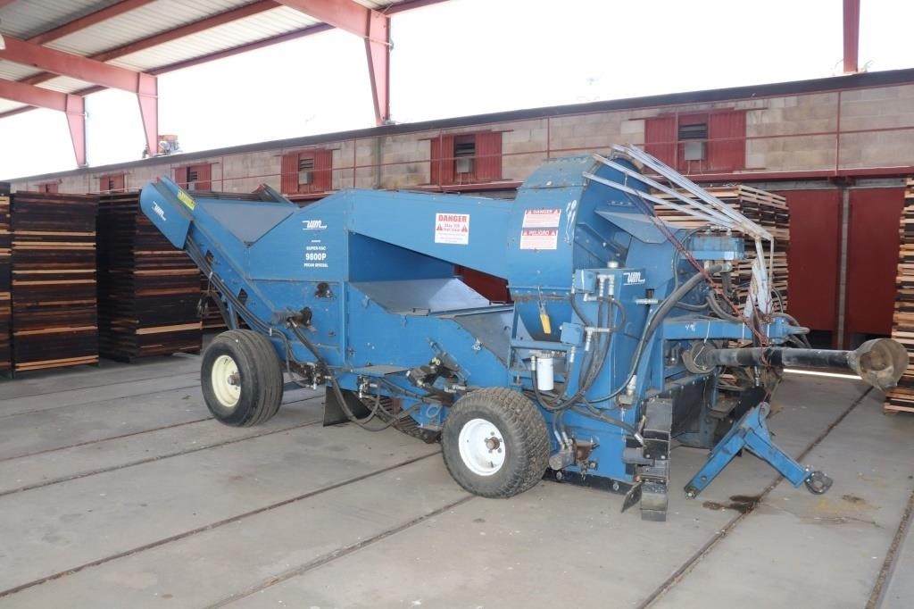 WEISS MCNAIR Super Vac 9800P Pull PTO Nut Harvester