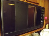 Microwave Oven