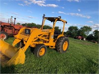 John Deere 4010 Industrial Tractor w/Loader