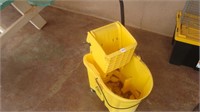 Rubbermaid Industrial Mop Bucket