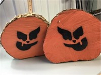 2 wood slab pumpkins