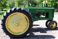 1939 John Deere Model B Gas Tractor