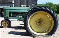 1939 John Deere Model B Gas Tractor