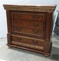 Decorative Pulaski Furniture Dresser M10A