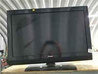 Haier 32" LCD TV Works Great