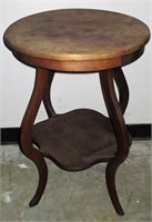 Antique Mahogany Round Lamp Table