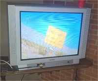 Toshiba 32" tv audio 3 in on front