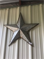 36" Metal / Tin Lighted Decorative Star