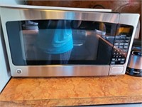 GE Microwave - Working Condition