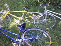 3 older bikes. Free Spirit, american eagle, jc pen