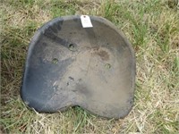 TRACTOR SEAT (HAS PATCH)