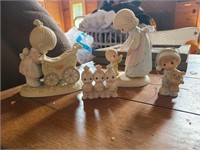 lot 4 Precious Moments figurines from 1991-2001