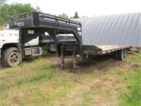 2000 Norbert 24' Gooseneck Flat Deck Trailer