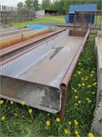 Metal Bunk Feeder c/w Pipe Frame (34" x 16')