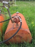 Westeel Rosco Tidy Tank c/w Hand Pump