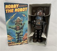 Robby The Robot. Wind Up Boxed.