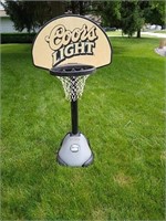 Adjustable Huffy one on one basketball hoop