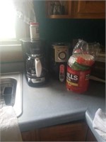 Black and decker coffee maker and chef man