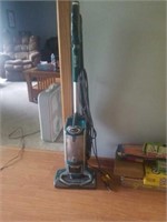 Shark rotator lift away vacuum