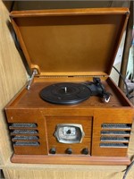 Crosley record player, AM/FM radio player