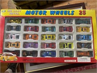 25 Die-cast motor wheels cars