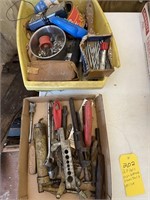 2 Flats pipe wrench, flare tool & misc