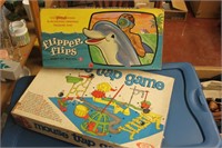 2 games. Flipper flips & mouse trap game