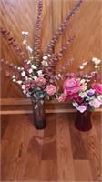 5 floral arrangements/vases