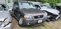 05 Ford Escape 1FMCU03175KA31131