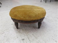 ANTIQUE CARVED FOOTSTOOL 7.5"T X 14"W