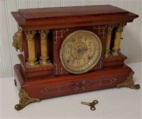 Seth Thomas mantle clock with key and pendulum