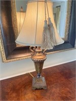 Urn Style Table Lamp