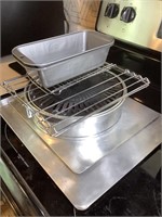 Bread pans and cookie sheets, misc cooling racks