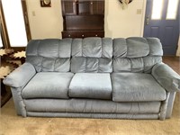 86” lazboy couch, from pet friendly home