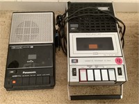 2 vintage Panasonic and superscope cassette