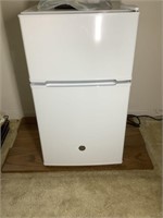 GE mini fridge and freezer , works, 33” tall