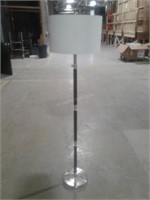 Floor Standing Lamp w/ Shade