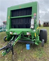 JD 568 Mega Wide Plus Round Baler