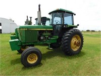 John Deere 4450 2W Tractor