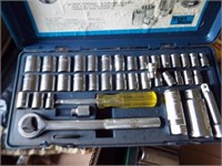 Socket Sets and Hydraulic Fittings