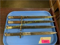 4 vintage knives
