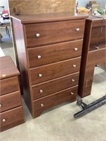 Lang furniture 5 drawers, matches lot 14 and 16