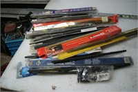 Assorted wiper blades